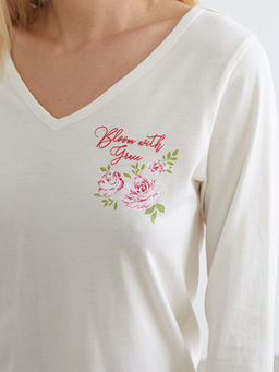 V Yaka ?i?ekli Kad?n Pijama Tak?m