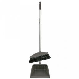 Комплект пластмассовый: совок 23,5х23х8,5см, рукоятка 59см, съемная, металл окрашенный + сметка 3х25см, рукоятка 63см, съемная, металл окрашенный, ворс 7,5см, "Практик", серый (Китай)