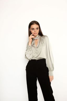 Блуза AURA 2050-176 полынь  фото 3