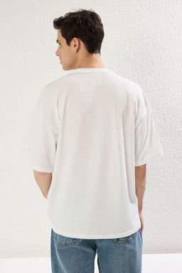 TRENDYOL MAN Ekru Oversize/Genis Kesim Dokulu T-Shirt TMNSS25TS00043 - Trendyolmilla фото 13