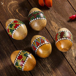 Сувенирный музыкальный инструмент Маракас Яйцо с узором, 6.5?5?5 см, МИКС