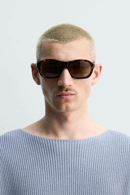 GAFAS DE SOL OVALADAS / Carey