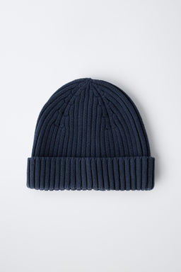 GORRO PUNTO EFECTO LAVADO / Azul tinta