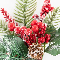 Blumentag VDD-64 Веточка декоративная заснеженная с ягодами и шишкой 6 х 1 шт. 23 см 01  фото 3