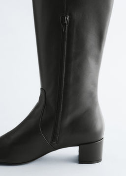 Botas de piel hasta la rodilla con tac?n