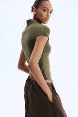 Top con cuello perkins - H&m фото 5