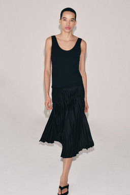 CAMISETA COMBINADA TIRANTES / Negro