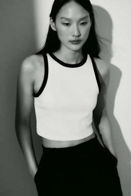 Camiseta cropped sin mangas - H&m фото 3