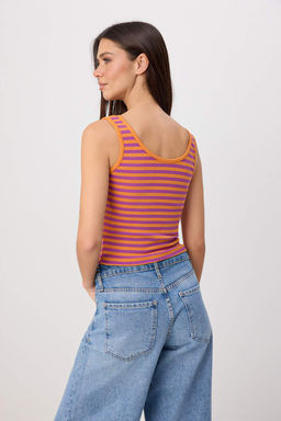 _ok Renkli _izgili Fitted Halter Yaka Standart Kol Kolsuz Fitilli Esnek _rme Atlet TWOSS26AL00045 - Trendyolmilla фото 4