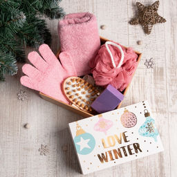 Новогодний подарочный набор Love winter, полотенце 30×60 см и банные аксессуары