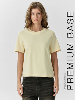 Футболка женская желтая