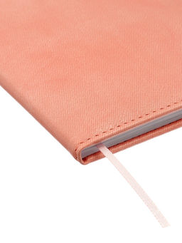 Дневник школьный «Сердечки» 1-11 класс, ляссе, обложка искусственная кожа, персиковый