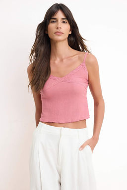 Ac?k Pembe Fitted/Vucuda Oturan Havuz Yaka Dantel Detayl? Crop Dokulu Orme Bluz TWOSS26BZ00160