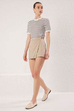 TRENDYOLMILLA Bej Keten Gorunumlu Pileli Dokuma Sort & Bermuda TWOSS25SR00062  фото 2