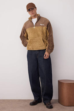 TRENDYOL MAN Camel Unisex Oversize/Genis Kesim Renk Blok S?cak Tutan Pelus Sweatshirt TMNAW22SW1477 - Trendyolmilla фото 2