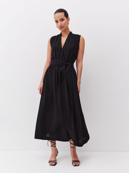 Платье миди из вискозы с поясом в тон