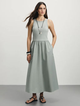 Платье миди из разнофактурных тканей / Zarina