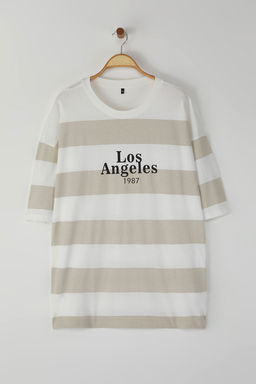 TRENDYOL MAN Buyuk Beden Gri Oversize Cizgili Sehir Bask?l? %100 Pamuklu T-Shirt TMNSS25BF00010 - Trendyolmilla фото 8