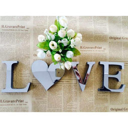 Зеркало настенное LOVE, на клеевой основе, акриловое, размер буквы 8?10 см