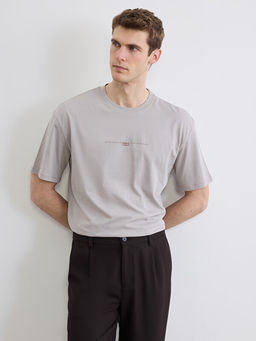 Relax Fit Bisiklet Yaka Bask?l? Erkek Ti??rt