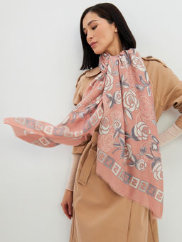 Большой, мягкий, тонкий и очень нежный двусторонний палантин с рисунком.