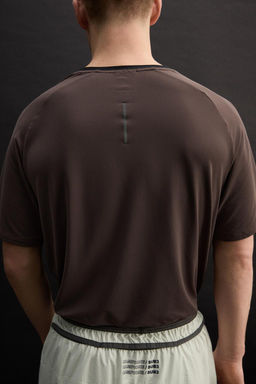 TRAINING TEXTURED T-SHIRT - Zara фото 33