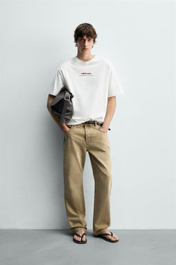 CAMISETA TEXTOS BORDADO ESTAMPADO / Blanco