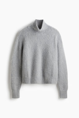 Jersey en mezcla de mohair con cuello perkins