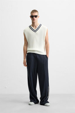 V-NECK WAISTCOAT