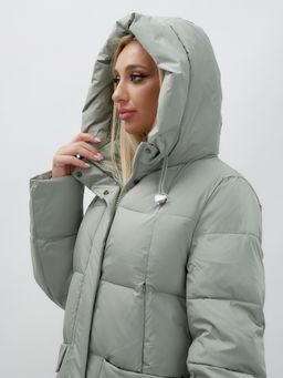 Пальто утепленное стеганное зимнее с капюшоном женское зеленого цвета 9609Z - Mtforce фото 15