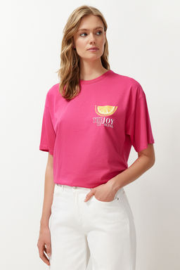 TRENDYOLMILLA Fusya Pembe %100 Pamuk S?rt ve On Bask?l? Oversize/Rahat Kesim Orme T-Shirt TWOSS24TS00233  фото 2