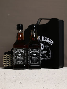 Подарочный набор Крутой мужик, гель для душа во флаконе виски, шампунь и мочалка лента, Чистое счастье