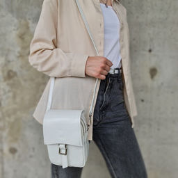 Женская кожаная овальная сумка через плечо 0116-3