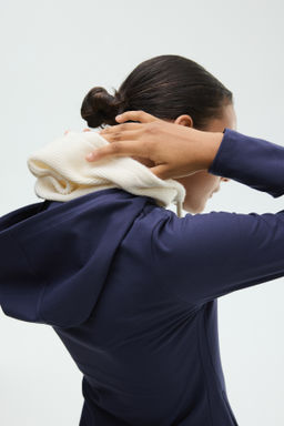 Chaqueta de deporte con SoftMove - H&m фото 3