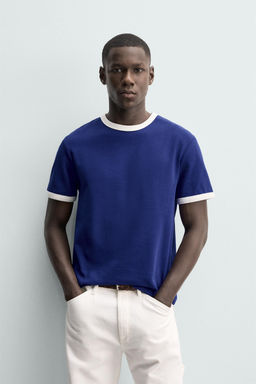 CAMISETA RIB CONTRASTE B?SICA / Azul / Blanco