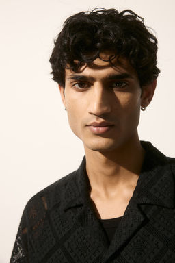 Camisa resort efecto crochet Regular Fit - H&m фото 3