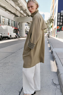 OVERSIZE TRENCH COAT WITH CHECK CUFFS - Zara фото 6