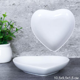 Блюдо фигурное Сердце 10,5х9,5х1,5см / KR-1258 /уп 136/
