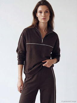 Dik Yaka Oversize Kad?n Sweatshirt