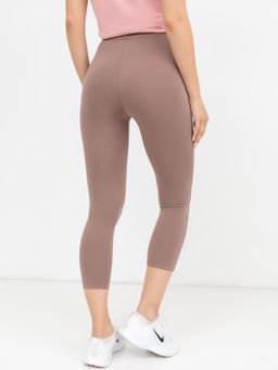 Прилегающие спортивные бриджи в оттенке "тауп"