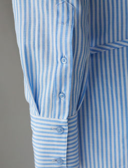 Удлиненная блузка с поясом в тонкую полоску из эластичного хлопка - Vilatte фото 2