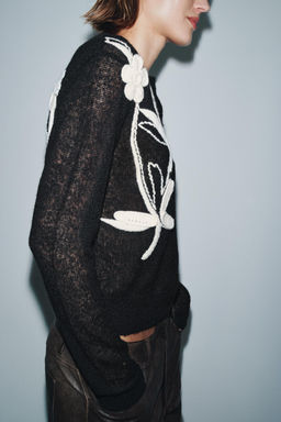 CARDIGAN WITH EMBROIDERED FLOWER - Zara фото 4