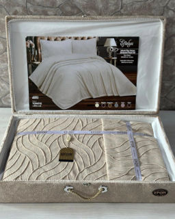 Покрывало EFOR в сундучке EFTELYA 240*260 с наволочками (50*70) кофейный (KAHVE)