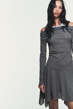 VESTIDO CORTO ASIM?TRICO / 831 - Zara фото 2