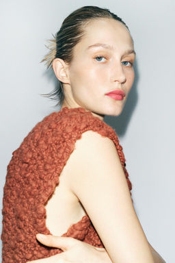 OVERSIZE TEXTURED KNIT VEST - Zara фото 4