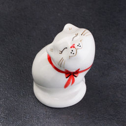 Фигурка фарфоровая «Кошка Япошечка», 8 см