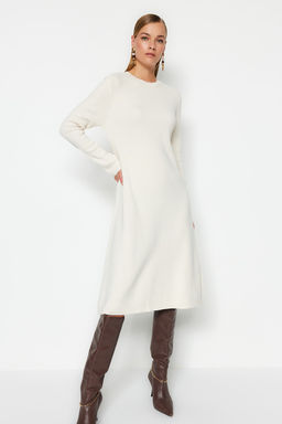 Ekru Midi Triko Super Genis Kal?p Suveterli Elbise TWOAW24EL00012