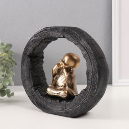 Фигурка полистоун «Маленький Хотей с ямочками, в арке из спила дерева», 6×21×19 см