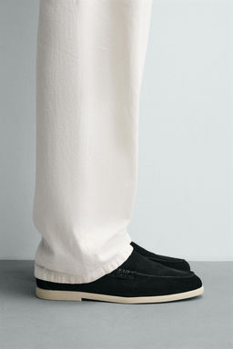 CASUAL LEATHER LOAFERS