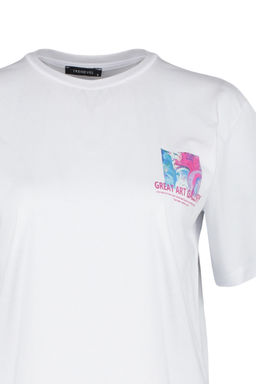 TRENDYOLMILLA Beyaz On ve S?rt Bask?l? Boyfriend/Genis Kal?p Orme T-Shirt TWOSS23TS00334  фото 13